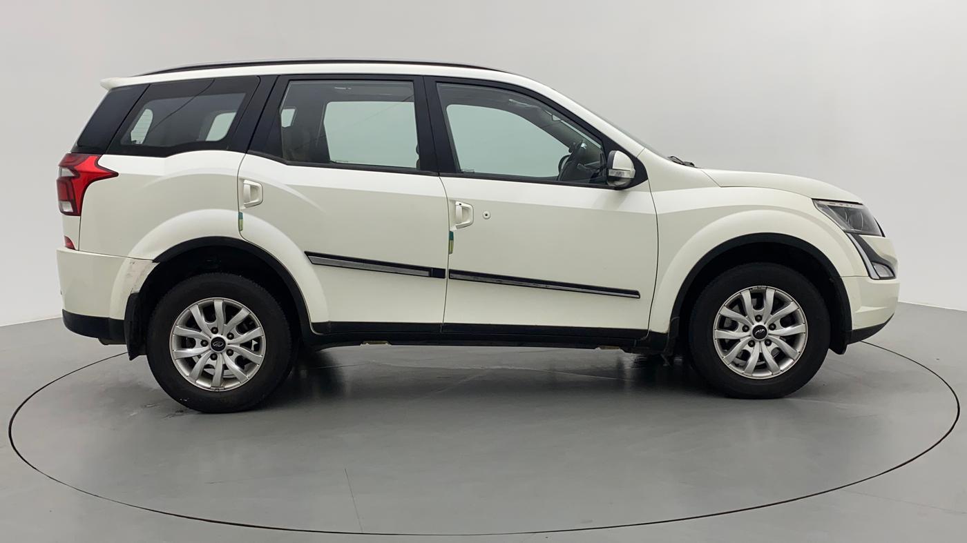 2018 Mahindra XUV500 W9, Diesel, Manual, 70,203 km, Right Side