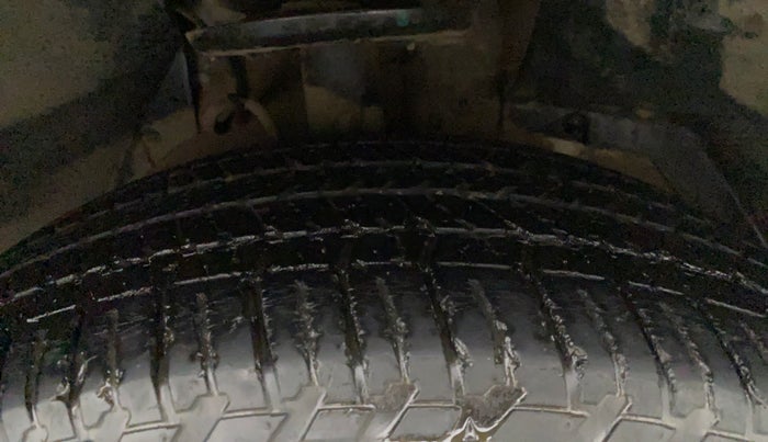 2018 Mahindra XUV500 W9, Diesel, Manual, 70,203 km, Right Front Tyre Tread