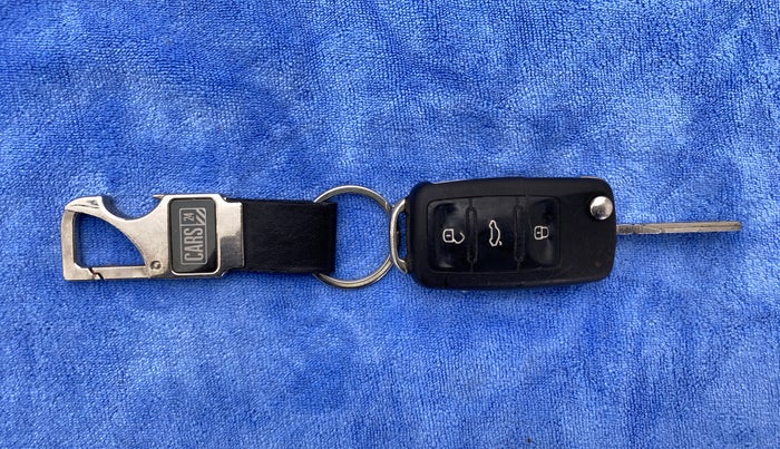 2018 Volkswagen Ameo COMFORTLINE 1.0, Petrol, Manual, 23,990 km, Key Close Up