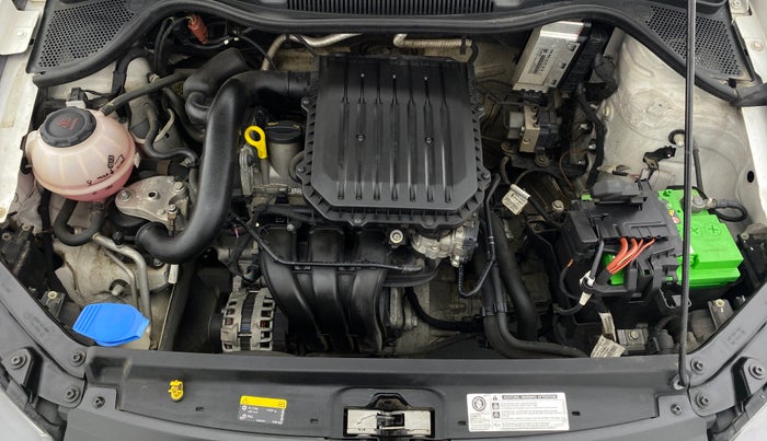 2018 Volkswagen Ameo COMFORTLINE 1.0, Petrol, Manual, 23,990 km, Open Bonet