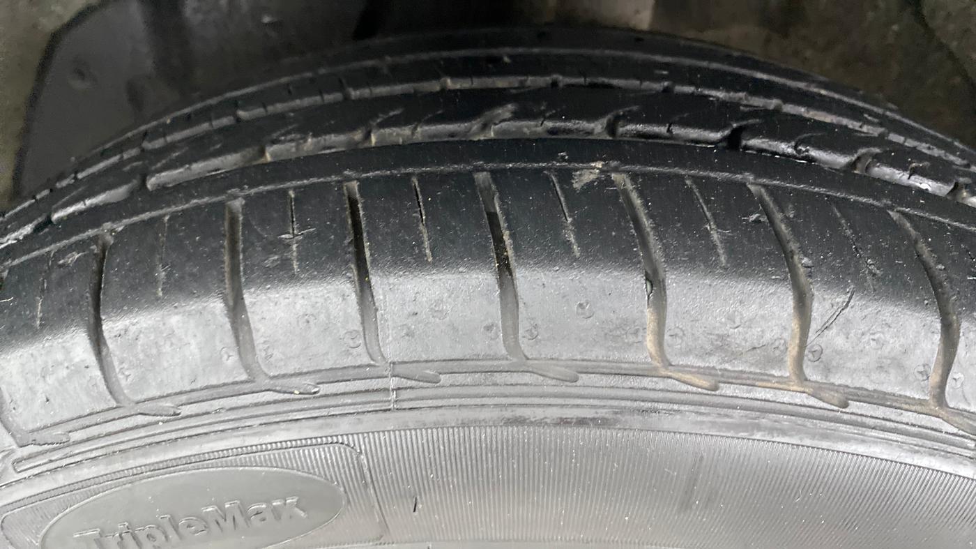 2019 MG HECTOR SHARP 2.0 DIESEL, Diesel, Manual, 14,933 km, Left Front Tyre Tread