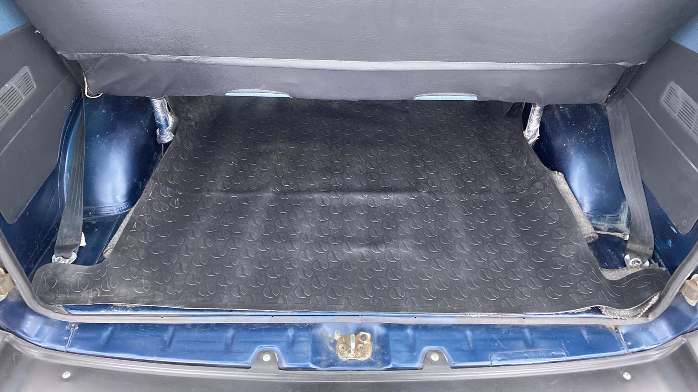2018 Maruti OMNI E STD, Petrol, Manual, 13,127 km, Boot Inside