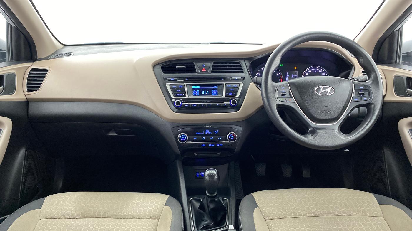 2015 Hyundai Elite i20 SPORTZ 1.2, Petrol, Manual, 77,278 km, Dashboard
