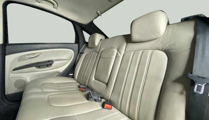 2015 Fiat Linea EMOTION 1.3, Diesel, Manual, 1,03,225 km, Right Side Rear Door Cabin