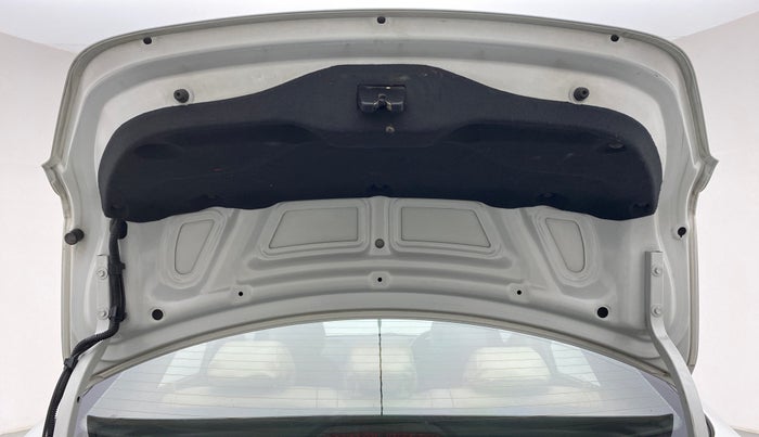 2012 Hyundai Verna FLUIDIC 1.6 SX VTVT, CNG, Manual, 79,618 km, Boot Door Open