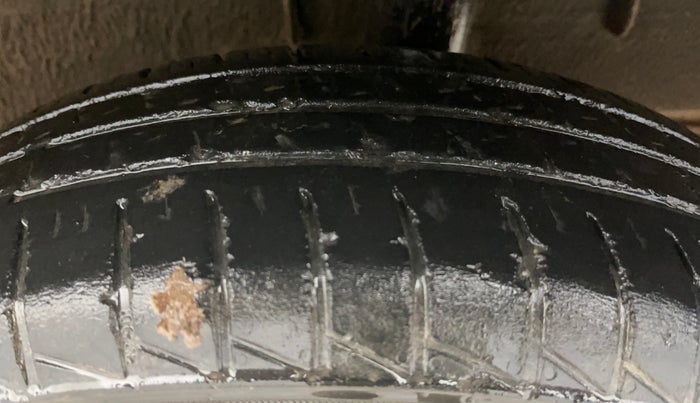 2021 Renault TRIBER RXL MT, Petrol, Manual, 52,280 km, Left Rear Tyre Tread