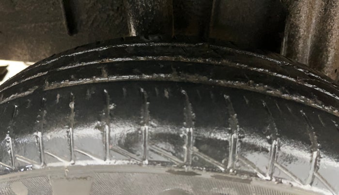 2021 Renault TRIBER RXL MT, Petrol, Manual, 52,280 km, Right Rear Tyre Tread