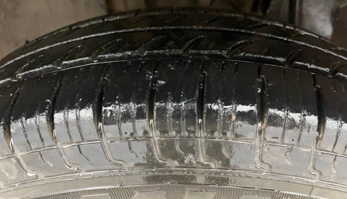 2021 Renault TRIBER RXL MT, Petrol, Manual, 52,280 km, Left Front Tyre Tread