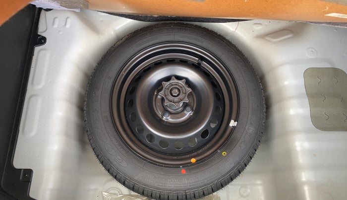 2020 Hyundai Grand i10 MAGNA 1.2 KAPPA VTVT, Petrol, Manual, 13,254 km, Spare Tyre