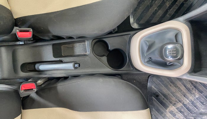 2020 Hyundai Grand i10 MAGNA 1.2 KAPPA VTVT, Petrol, Manual, 13,254 km, Gear Lever