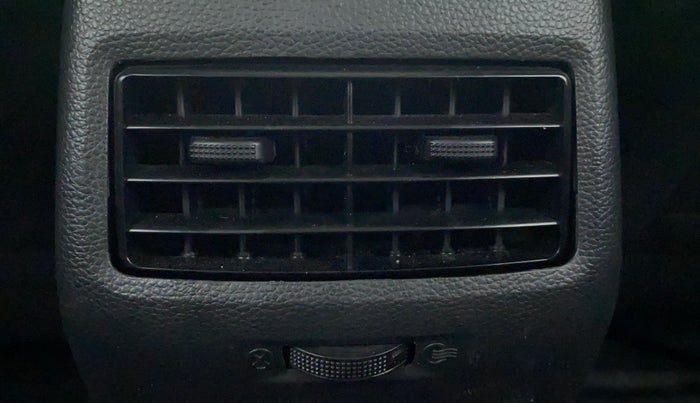 2019 Hyundai Elite i20 1.2  ASTA (O) CVT, Petrol, Automatic, 14,735 km, Rear AC Vents