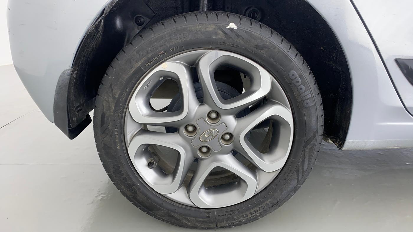 2019 Hyundai Elite i20 1.2  ASTA (O) CVT, Petrol, Automatic, 14,735 km, Right Rear Wheel