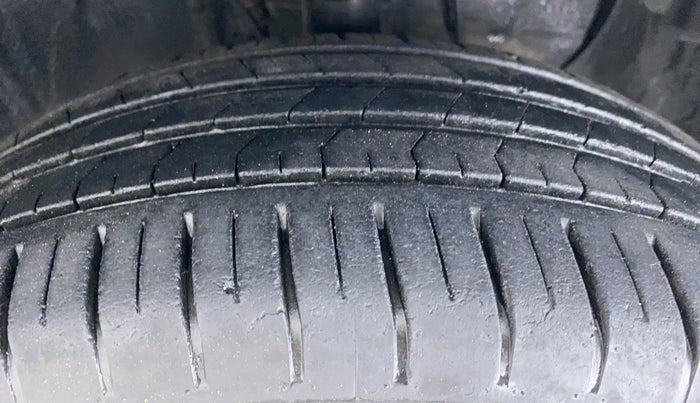 2019 Hyundai Elite i20 1.2  ASTA (O) CVT, Petrol, Automatic, 14,735 km, Right Front Tyre Tread