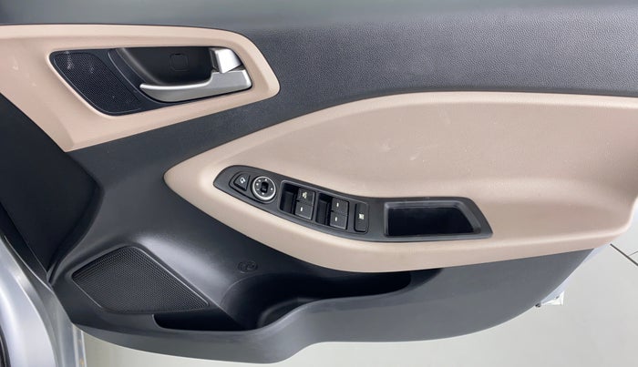 2019 Hyundai Elite i20 1.2  ASTA (O) CVT, Petrol, Automatic, 14,735 km, Driver Side Door Panels Control