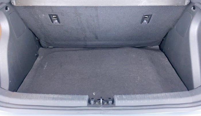 2019 Hyundai Elite i20 1.2  ASTA (O) CVT, Petrol, Automatic, 14,735 km, Boot Inside