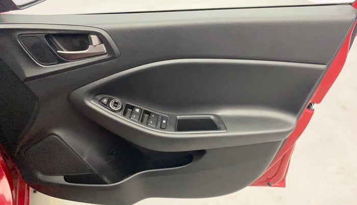 2017 Hyundai Elite i20 ASTA 1.2 DUAL TONE, Petrol, Manual, 1,00,868 km, Driver Side Door Panels Control