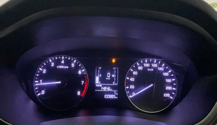 2017 Hyundai Elite i20 ASTA 1.2 DUAL TONE, Petrol, Manual, 1,00,868 km, Odometer Image