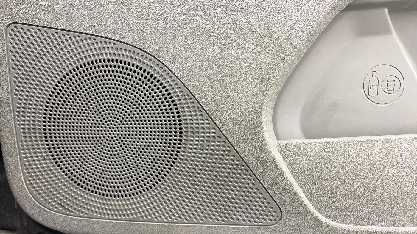 2018 Tata Tiago XZ PETROL, Petrol, Manual, 34,721 km, Speaker