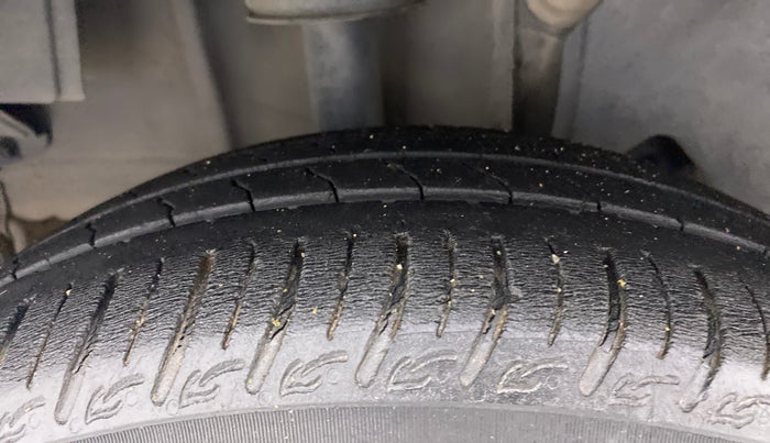 2018 Tata Tiago XZ PETROL, Petrol, Manual, 34,721 km, Right Rear Tyre Tread