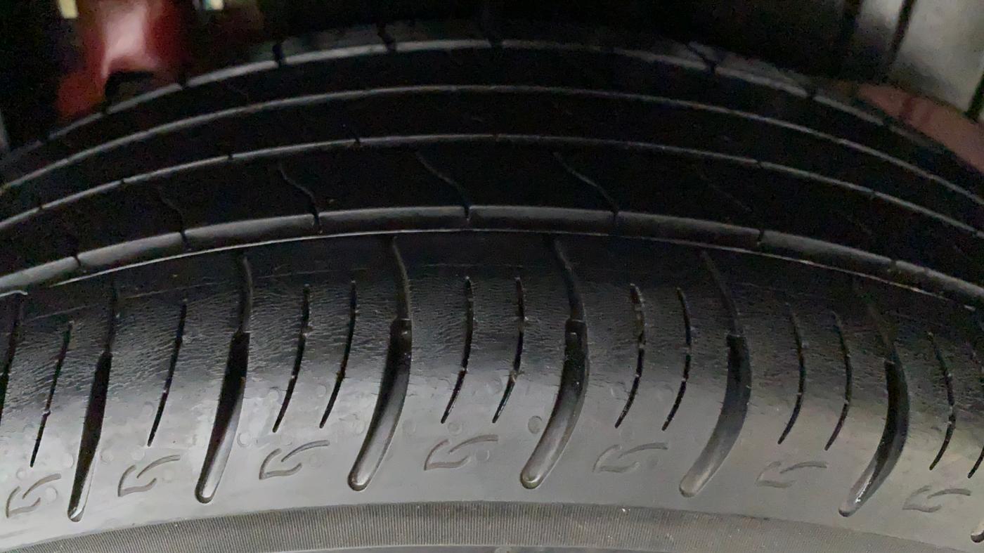 2019 Mahindra XUV300 1.2 W8 OPT, Petrol, Manual, 16,126 km, Left Rear Tyre Tread
