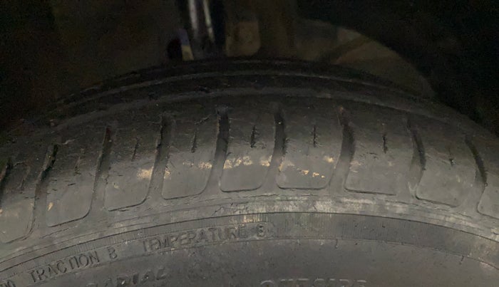 2021 Maruti Dzire VXI, Petrol, Manual, 62,996 km, Right Front Tyre Tread