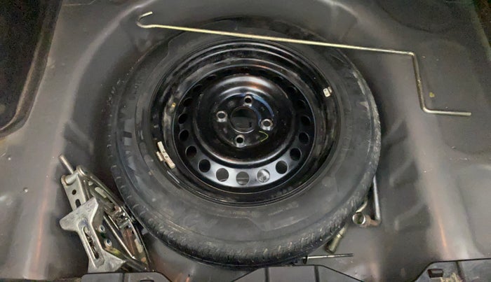 2021 Maruti Dzire VXI, Petrol, Manual, 62,996 km, Spare Tyre