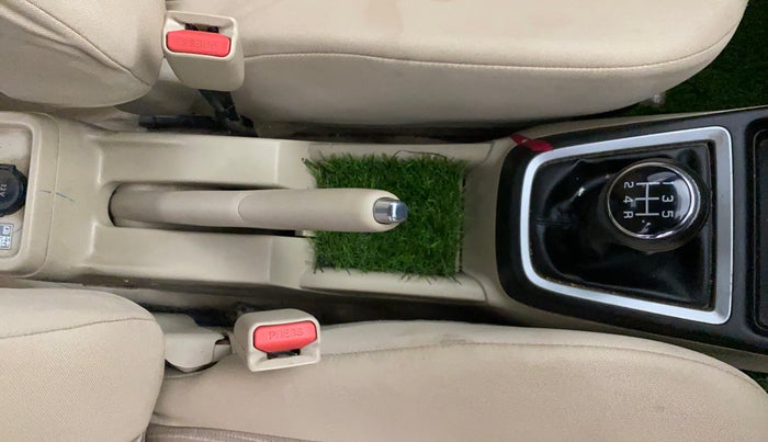 2021 Maruti Dzire VXI, Petrol, Manual, 62,996 km, Gear Lever