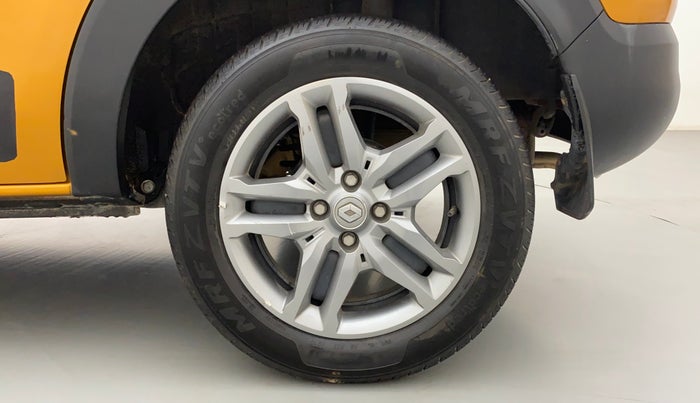 2020 Renault TRIBER RXZ, Petrol, Manual, 17,130 km, Left Rear Wheel