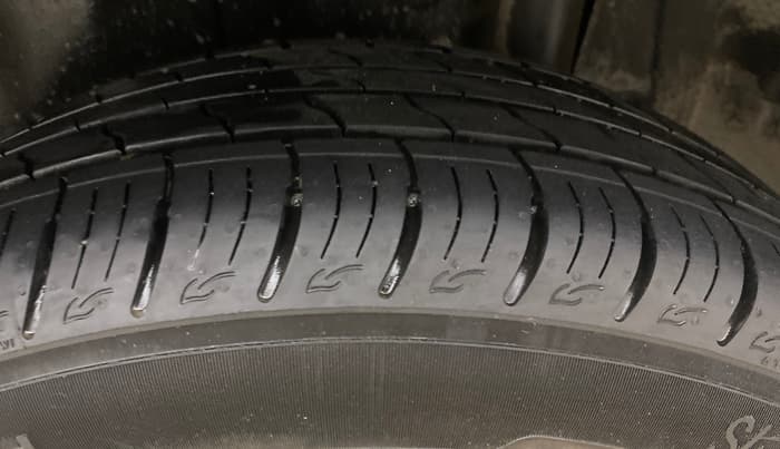 2021 Maruti Vitara Brezza VXI, Petrol, Manual, 62,439 km, Left Rear Tyre Tread