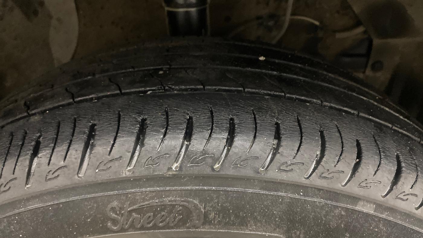 2021 Maruti Vitara Brezza VXI, Petrol, Manual, 62,439 km, Right Front Tyre Tread
