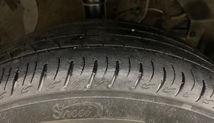 2021 Maruti Vitara Brezza VXI, Petrol, Manual, 62,439 km, Right Front Tyre Tread