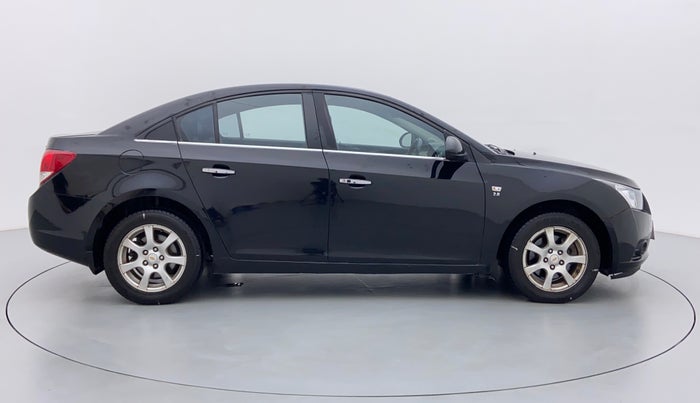 2011 Chevrolet Cruze LTZ, Diesel, Manual, 89,148 km, Right Side View