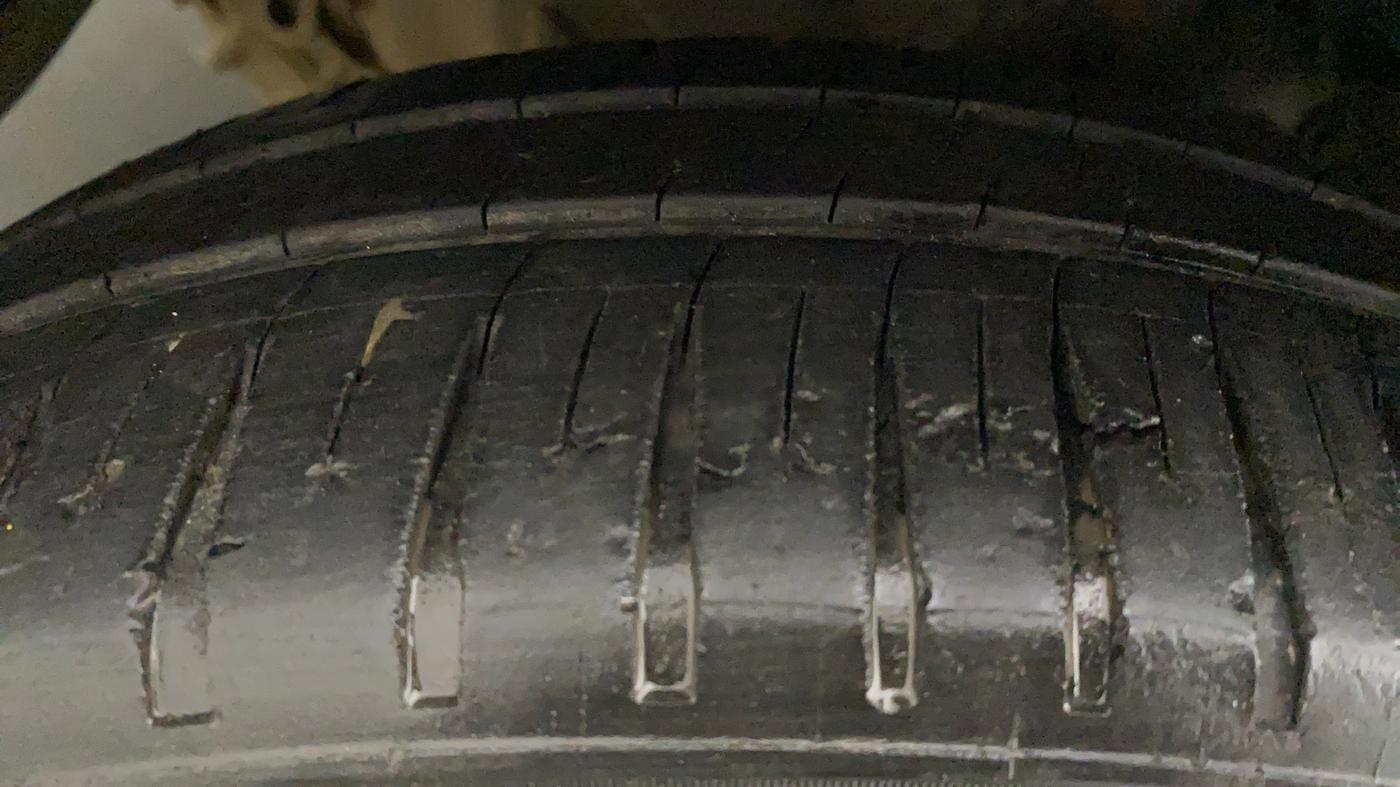 2015 Honda Jazz 1.2L I-VTEC V AT, Petrol, Automatic, 91,800 km, Left Front Tyre Tread