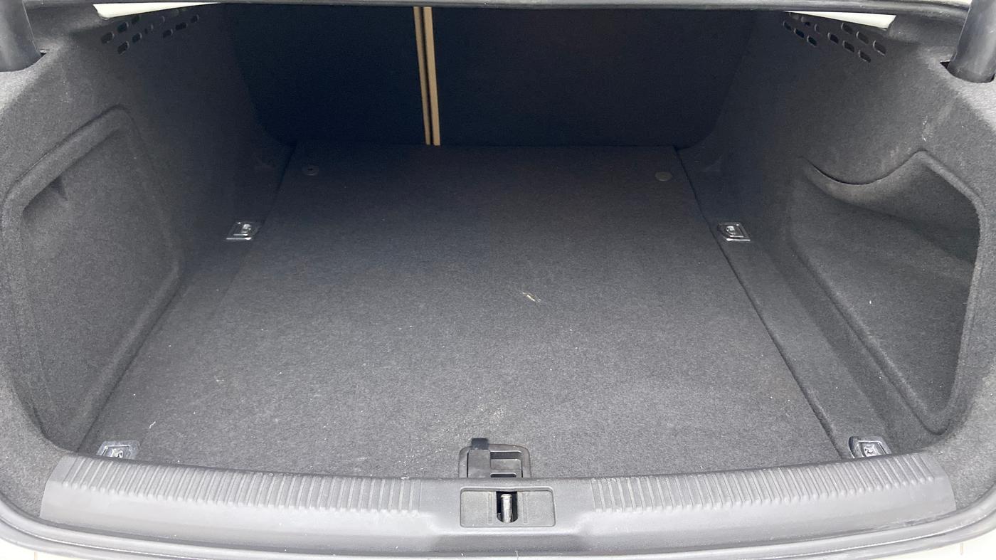 2014 Audi A4 2.0 TDI 174BHP, Diesel, Automatic, 44,779 km, Boot Inside