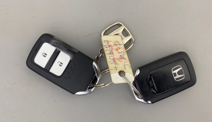 2019 Honda Jazz 1.2L I-VTEC VX CVT, Petrol, Automatic, 41,310 km, Key Close Up