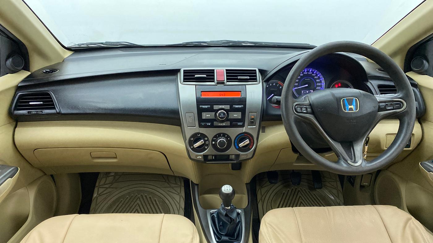 2013 Honda City V MT PETROL, Petrol, Manual, 65,747 km, Dashboard View