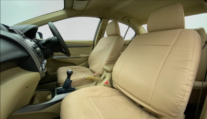 2013 Honda City V MT PETROL, Petrol, Manual, 65,747 km, Right Side Front Door Cabin View