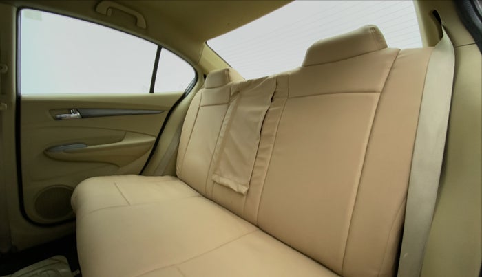 2013 Honda City V MT PETROL, Petrol, Manual, 65,747 km, Right Side Door Cabin View