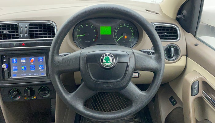 2012 Skoda Rapid AMBITION 1.6 MPFI MT, Petrol, Manual, 91,301 km, Steering Wheel Close Up