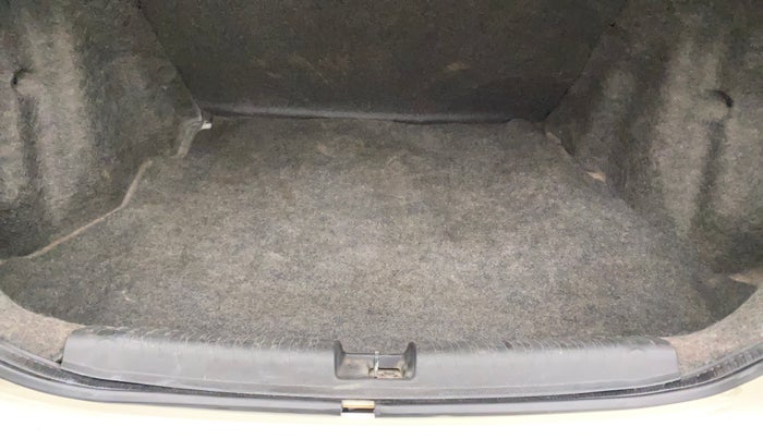 2014 Honda Amaze 1.2L I-VTEC VX AT, Petrol, Automatic, 48,414 km, Boot Inside