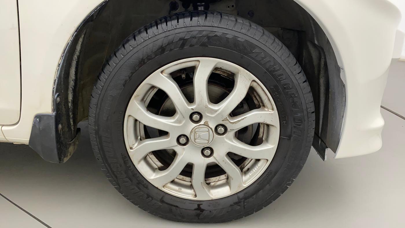 2014 Honda Amaze 1.2L I-VTEC VX AT, Petrol, Automatic, 48,414 km, Right Front Wheel