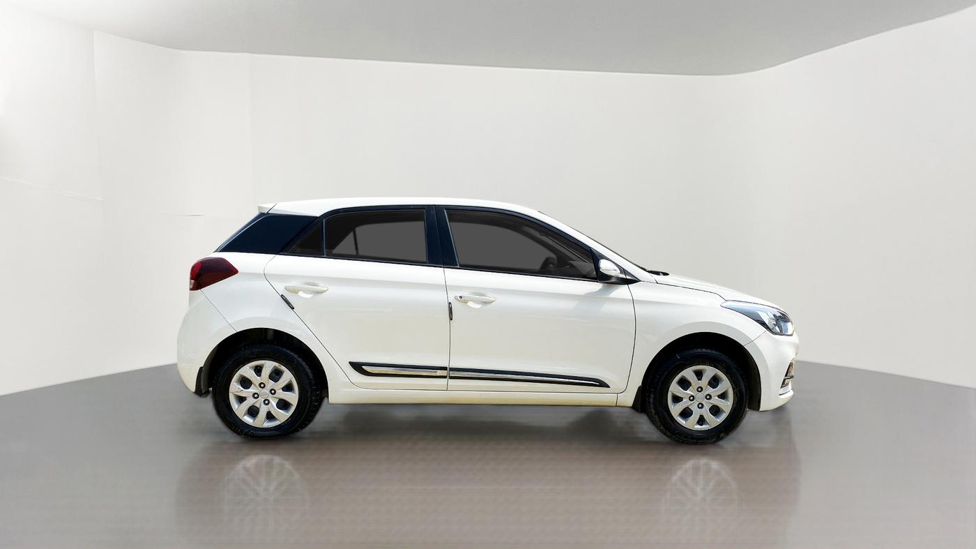 2018 Hyundai Elite i20 SPORTZ 1.2, Petrol, Manual, 28,595 km, Right Side View
