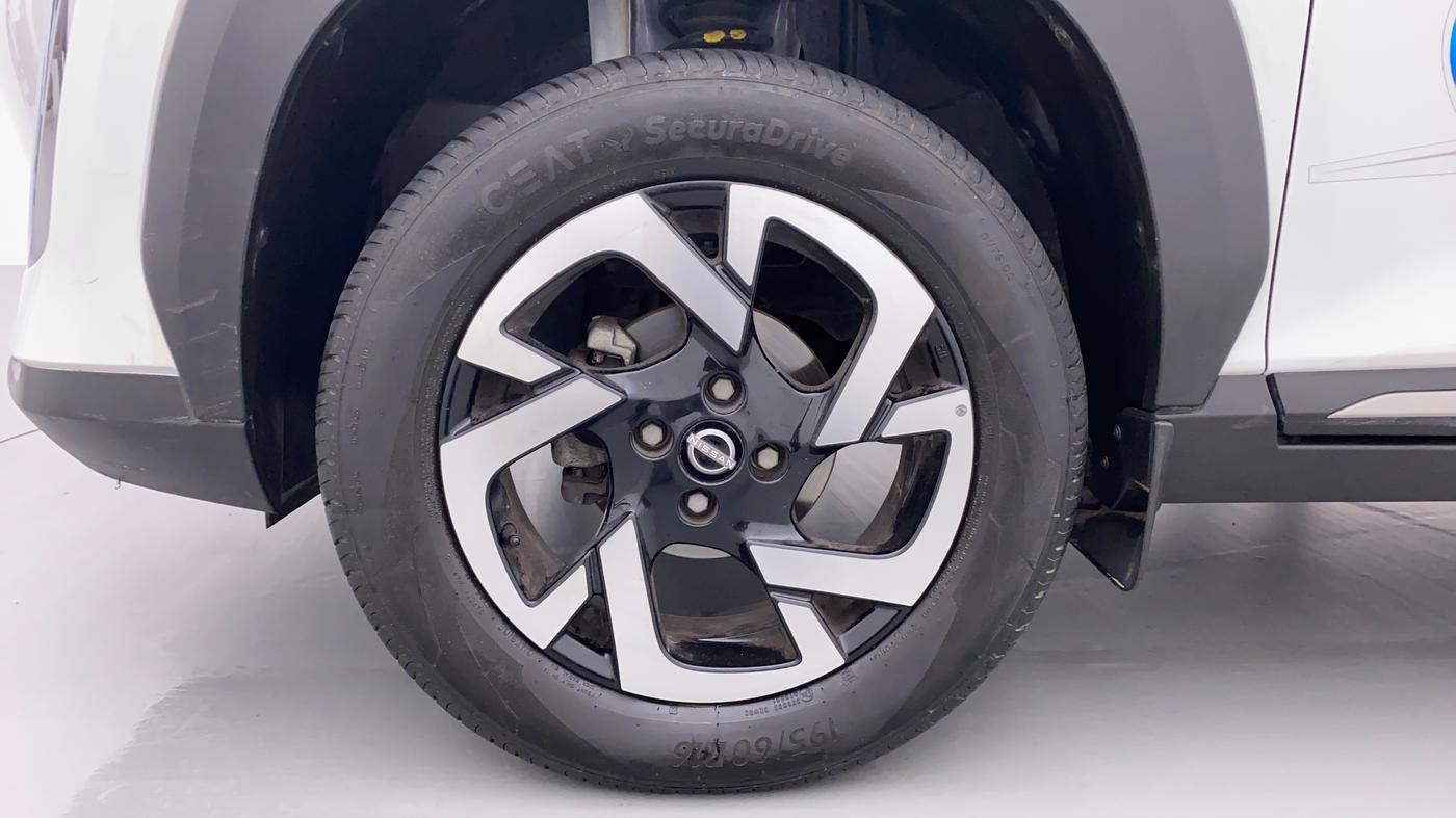 2021 Nissan MAGNITE XV EXECUTIVE, Petrol, Manual, 6,567 km, Left Front Wheel