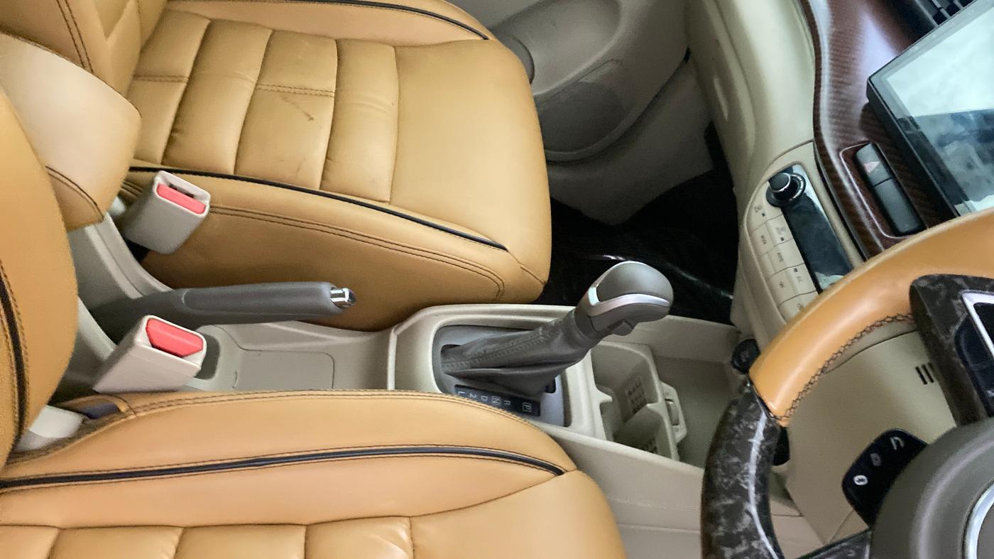 2021 Maruti Ertiga ZXI AT SHVS, Petrol, Automatic, 21,481 km, Gear Lever