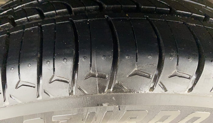 2014 Tata Zest XM 90PS DIESEL, Diesel, Manual, 88,525 km, Right Rear Tyre Tread