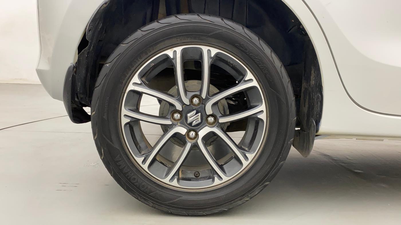 2018 Maruti Swift ZXI PLUS, Petrol, Manual, 60,852 km, Right Rear Wheel