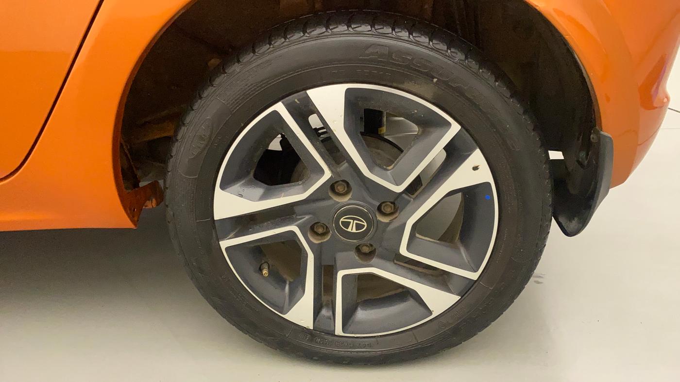 2018 Tata Tiago XZ PLUS PETROL, CNG, Manual, 36,638 km, Left Rear Wheel