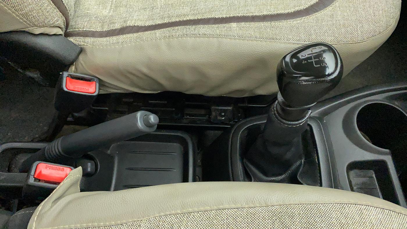 2019 Datsun Redi Go A, Petrol, Manual, 37,928 km, Gear Lever