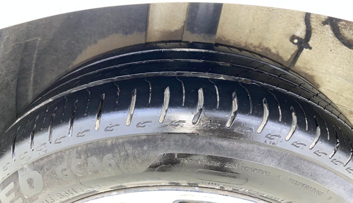 2024 Tata ALTROZ XZA + SUNROOF, Petrol, Automatic, 5,572 km, Right Rear Tyre Tread