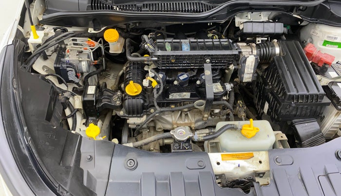 2024 Tata ALTROZ XZA + SUNROOF, Petrol, Automatic, 5,572 km, Engine View - Right